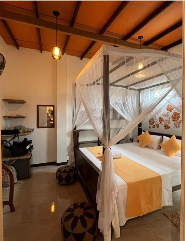 Hotel Art House à Dikwella Extérieur photo